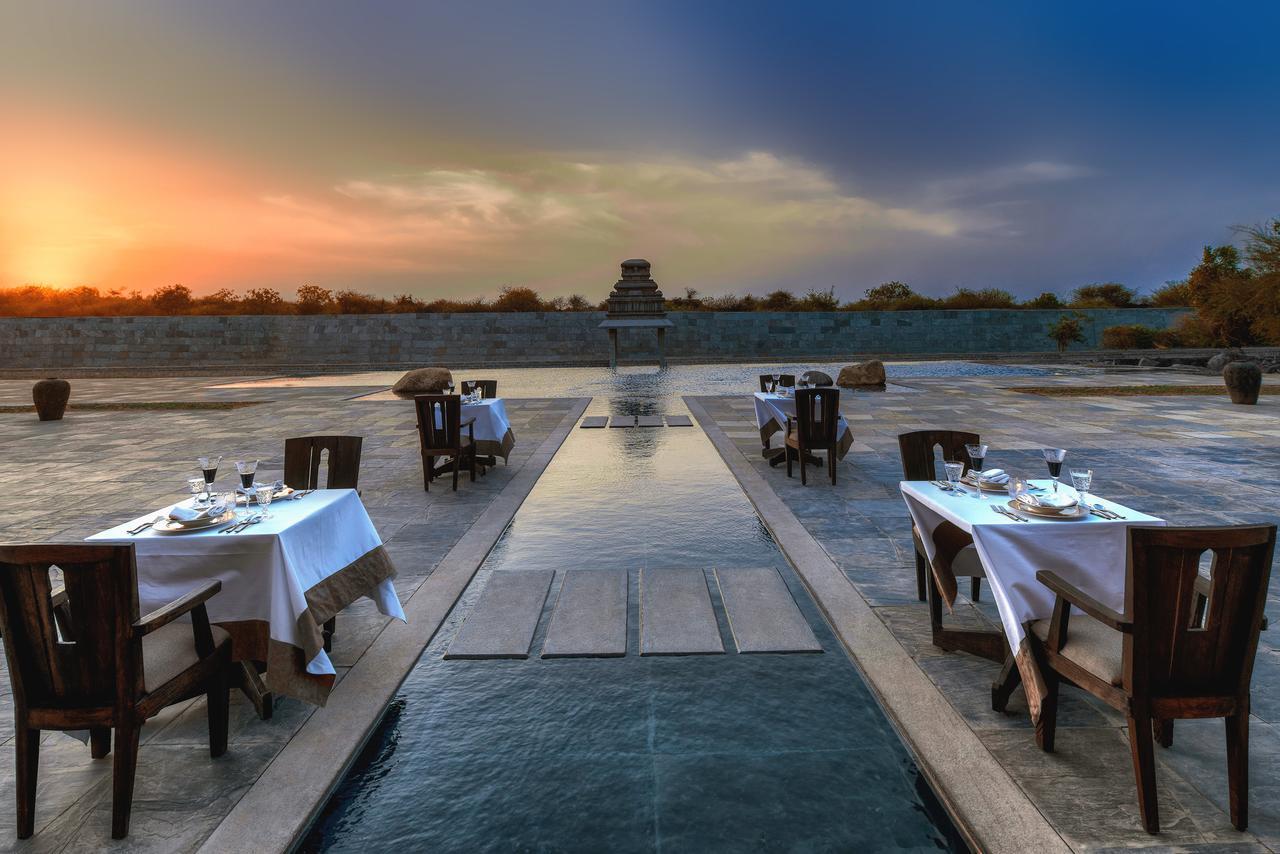 Hotel Evolve Back Hampi Extérieur photo
